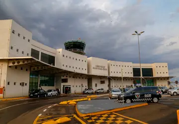 01.10.2021 - Aeroporto de Maringá. Foto Gilson Abreu/AEN